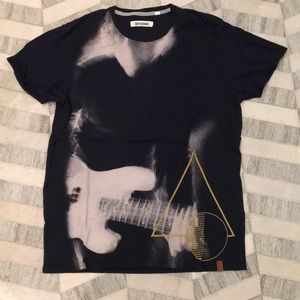 Ben Sherman guitar T-shirt men’s medium. Navy Bl